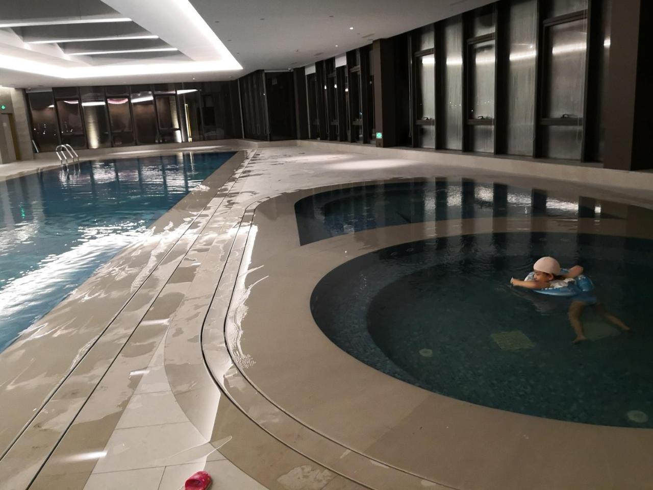 Barony Park Hotel Sanghaj Kültér fotó